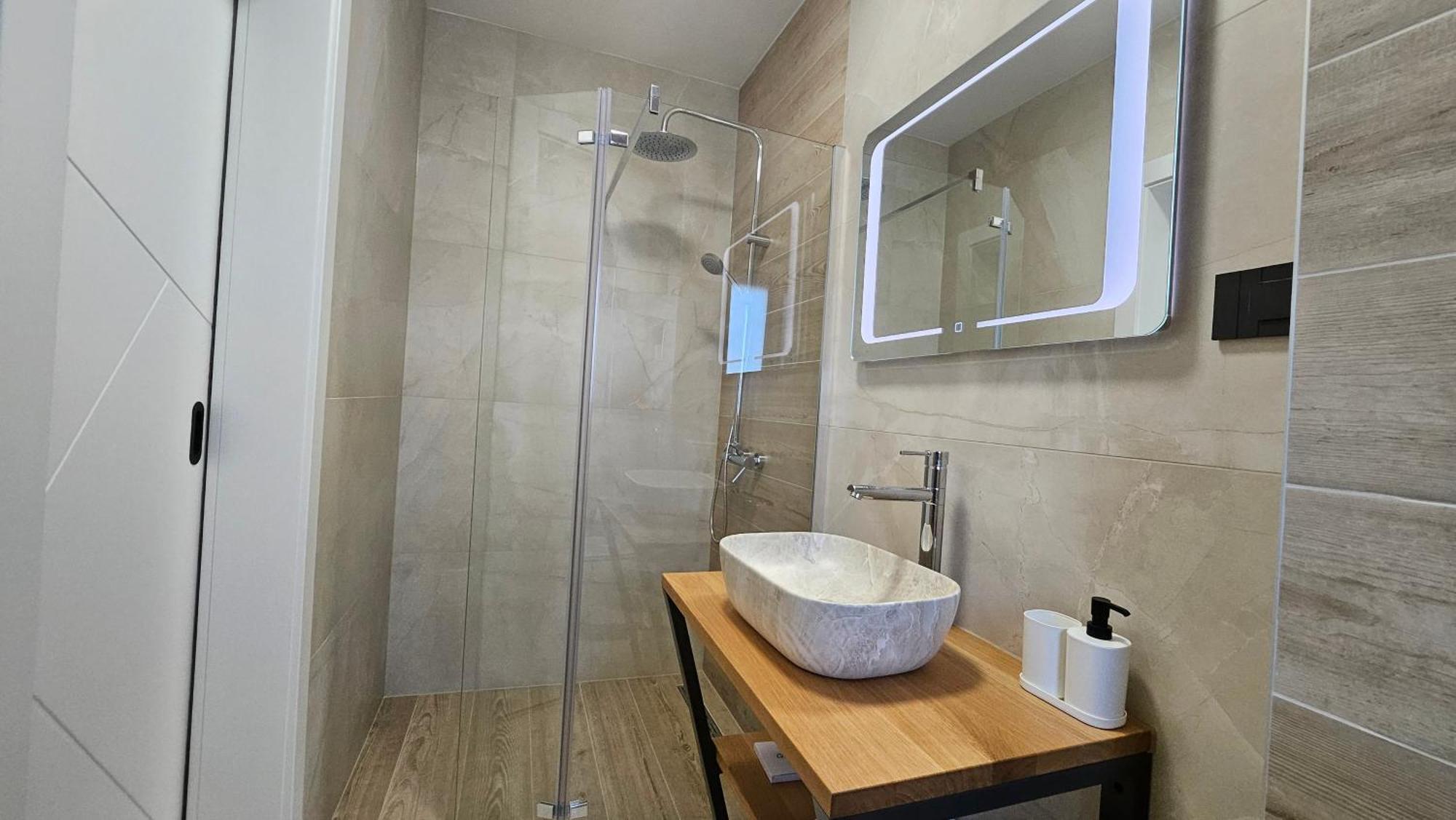Richi Rooms & App Funtana Exterior foto
